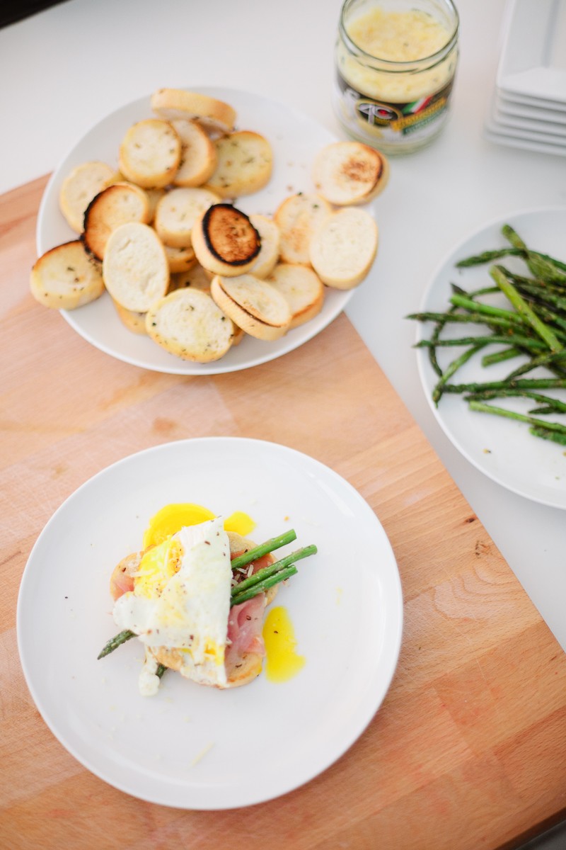 Grilled Asparagus with Proscuitto and Egg-13