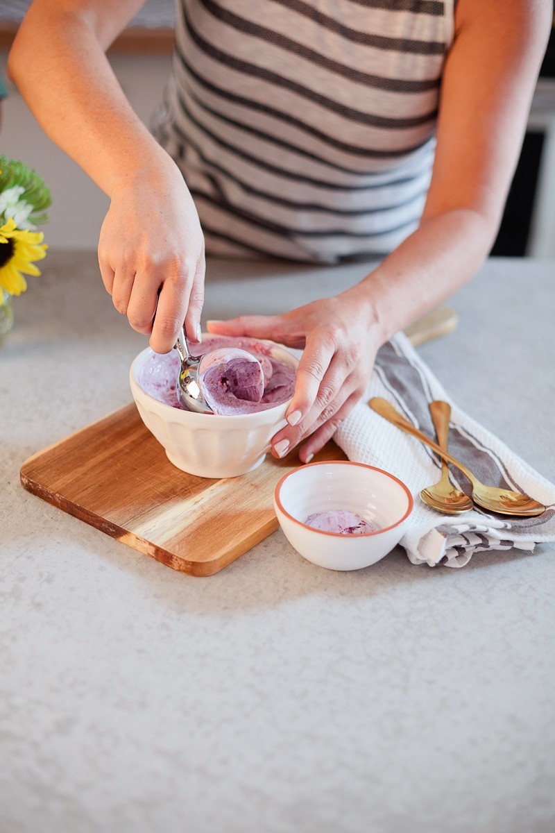 A simple recipe for the best blueberry cheesecake ice cream!! It's like your own custard at home! 