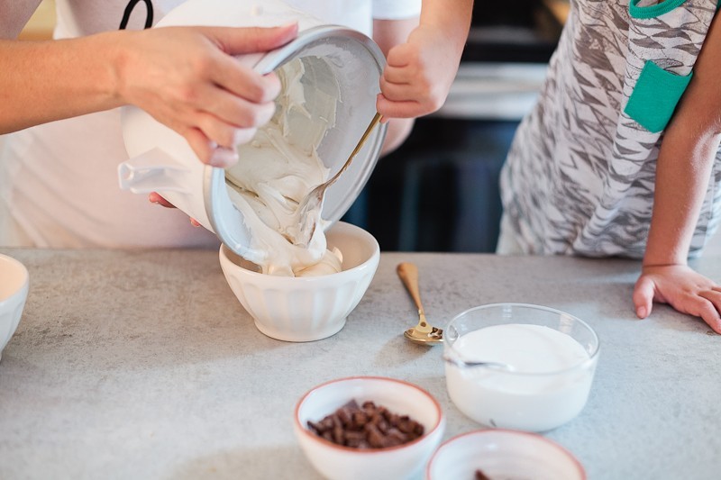 A simple recipe for the best blueberry cheesecake ice cream!! It's like your own custard at home! -7