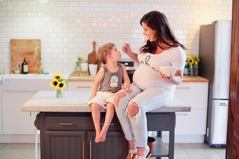 How to make delicious cheesecake ice cream with s'mores mixins!!