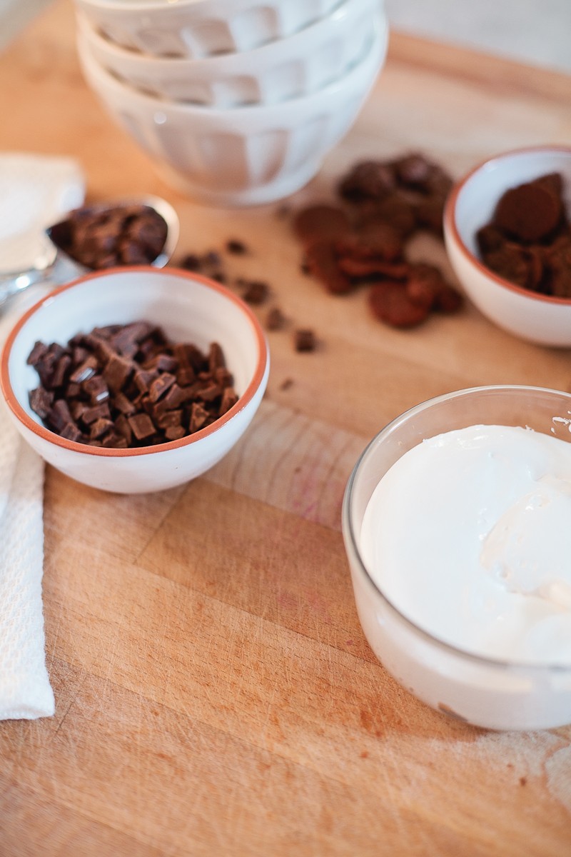 How to make delicious cheesecake ice cream with s'mores mixins!!