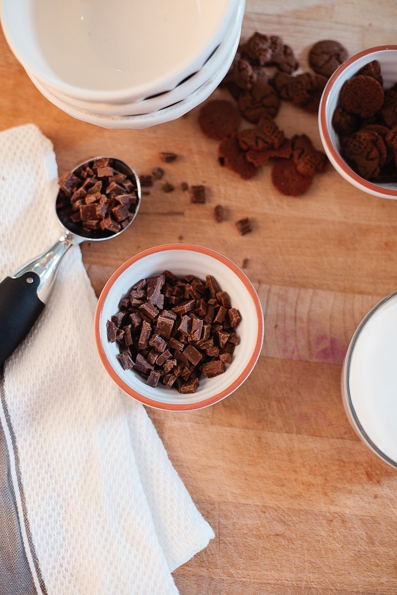 How to make delicious cheesecake ice cream with s'mores mixins!!