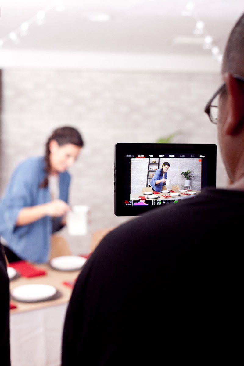 Folgers Shoot with Fresh Mommy Blog a behind the scenes look from the Snapchat of Tabitha Blue