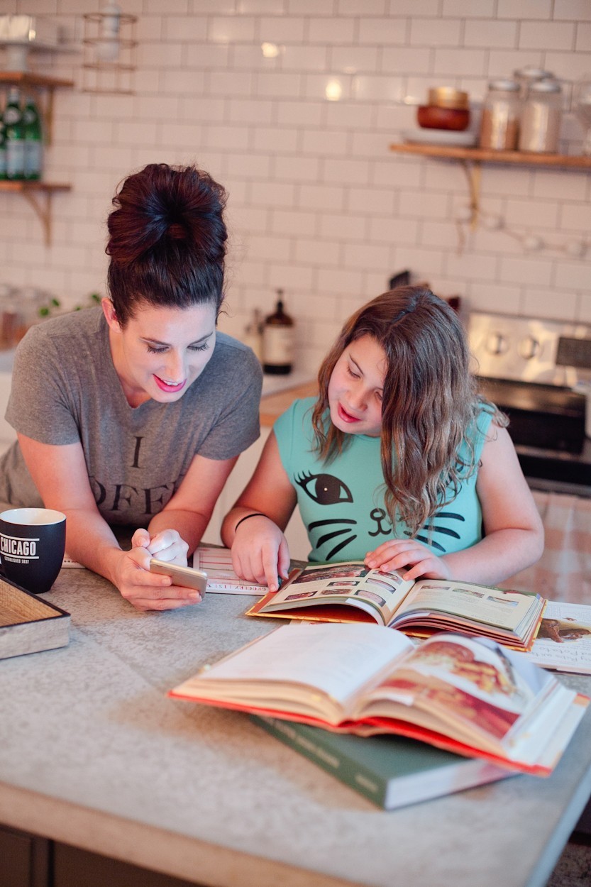 How to Get Your Kids Involved in the Kitchen and Meal Planning Tips!