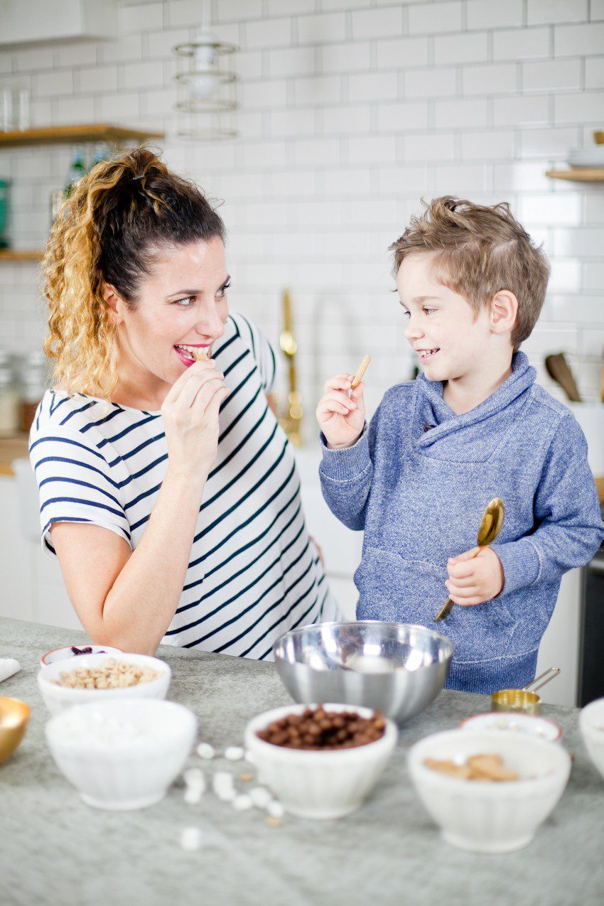 Kid Friendly Trail Mix Puppy Chow Activity and Snack! The kids will love this fun way to build and create their own trail mix, even on a rainy day!