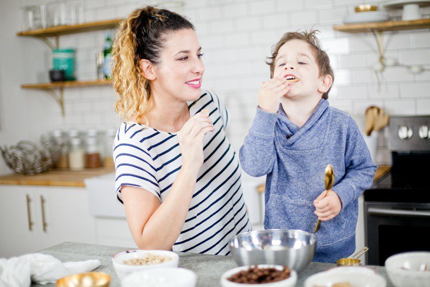 Kid Friendly Trail Mix Puppy Chow Activity and Snack! The kids will love this fun way to build and create their own trail mix, even on a rainy day!