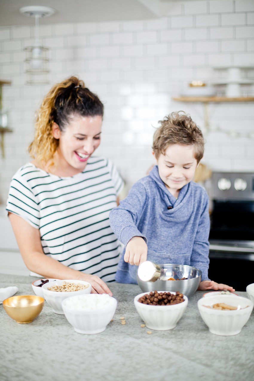 Kid Friendly Trail Mix Puppy Chow Activity and Snack! The kids will love this fun way to build and create their own trail mix, even on a rainy day!