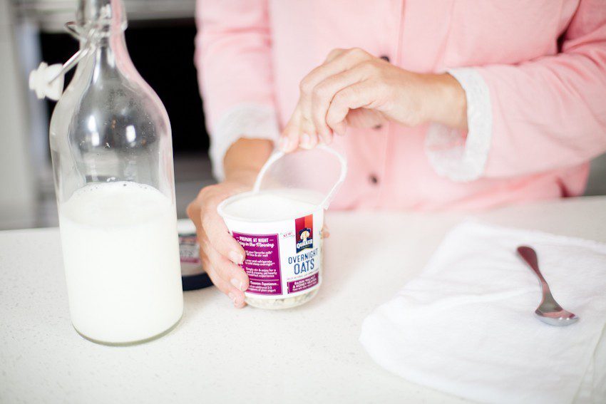 Have the best day ever and TAKE BACK YOUR MORNINGS! Want to create a healthy daily habit or replicate the habits of successful people? Here are FIVE ways to calm the morning madness, even in the summer months, and in turn avoid stress and increase peace in the home while having hassle-free mornings with Quaker Overnight Oats Cups! Simply steep, sleep and eat.