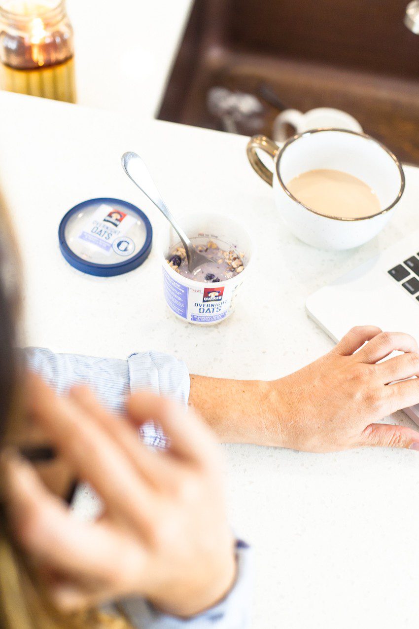 Have the best day ever and TAKE BACK YOUR MORNINGS! Want to create a healthy daily habit or replicate the habits of successful people? Here are FIVE ways to calm the morning madness, even in the summer months, and in turn avoid stress and increase peace in the home.
