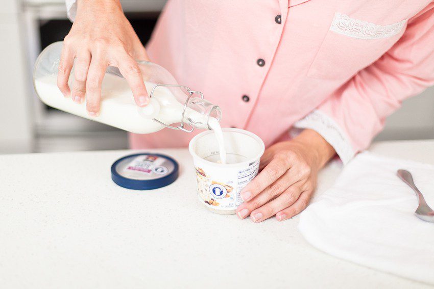Have the best day ever and TAKE BACK YOUR MORNINGS! Want to create a healthy daily habit or replicate the habits of successful people? Here are FIVE ways to calm the morning madness, even in the summer months, and in turn avoid stress and increase peace in the home while having hassle-free mornings with Quaker Overnight Oats Cups! Simply steep, sleep and eat.
