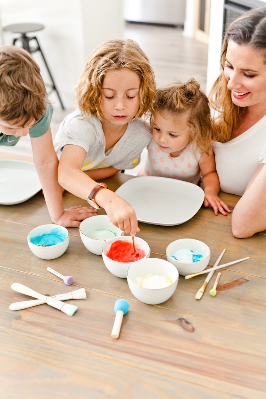 Make Learning Fun with this Edible Finger Paint! Just two simple ingredients from your kitchen will allow for so much creative learning and free play for your family. Kids love it! Perfect for homeschool, preschool, classroom activities and more. - Make Learning Fun with this Edible Finger Paint by popular Florida lifestyle blogger Fresh Mommy Blog