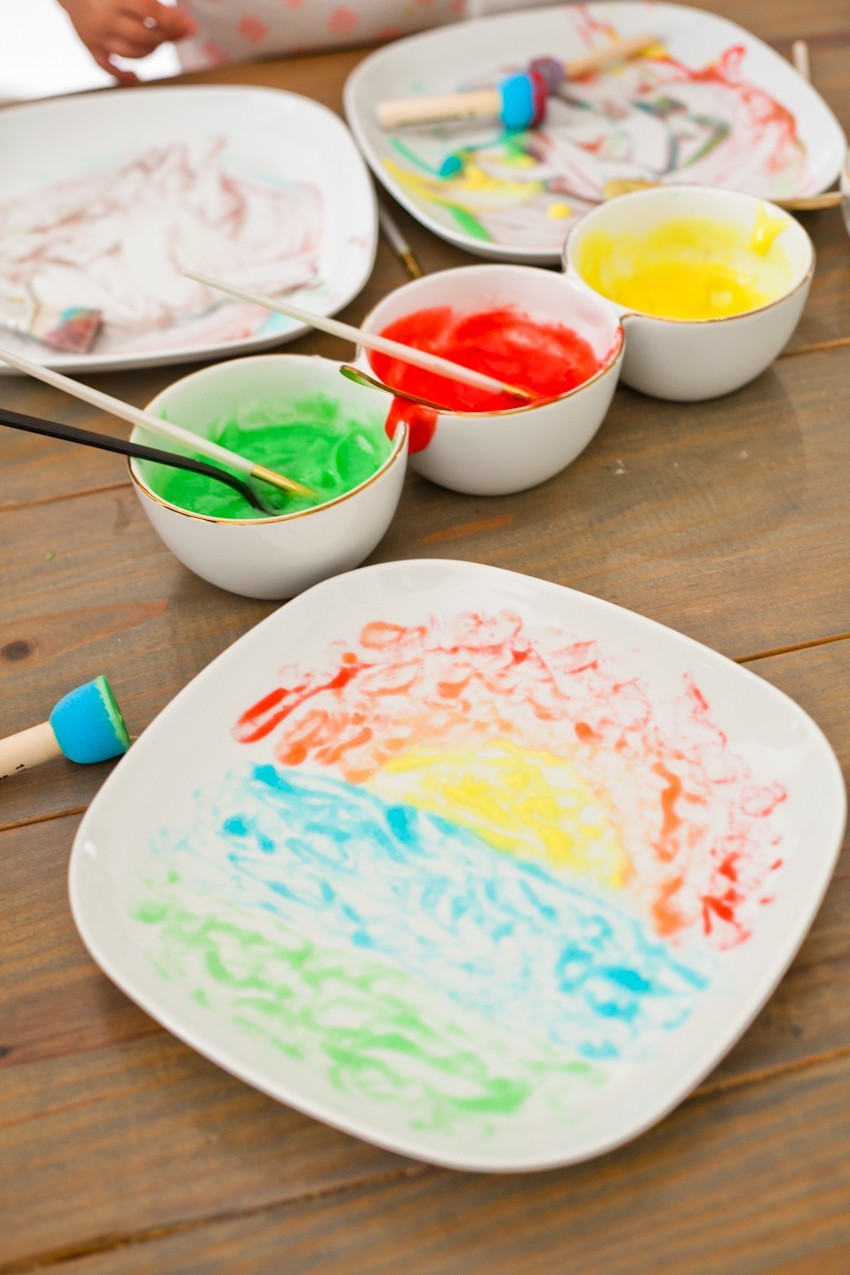 Make Learning Fun with this Edible Finger Paint! Just two simple ingredients from your kitchen will allow for so much creative learning and free play for your family. Kids love it! Perfect for homeschool, preschool, classroom activities and more. - Make Learning Fun with this Edible Finger Paint by popular Florida lifestyle blogger Fresh Mommy Blog