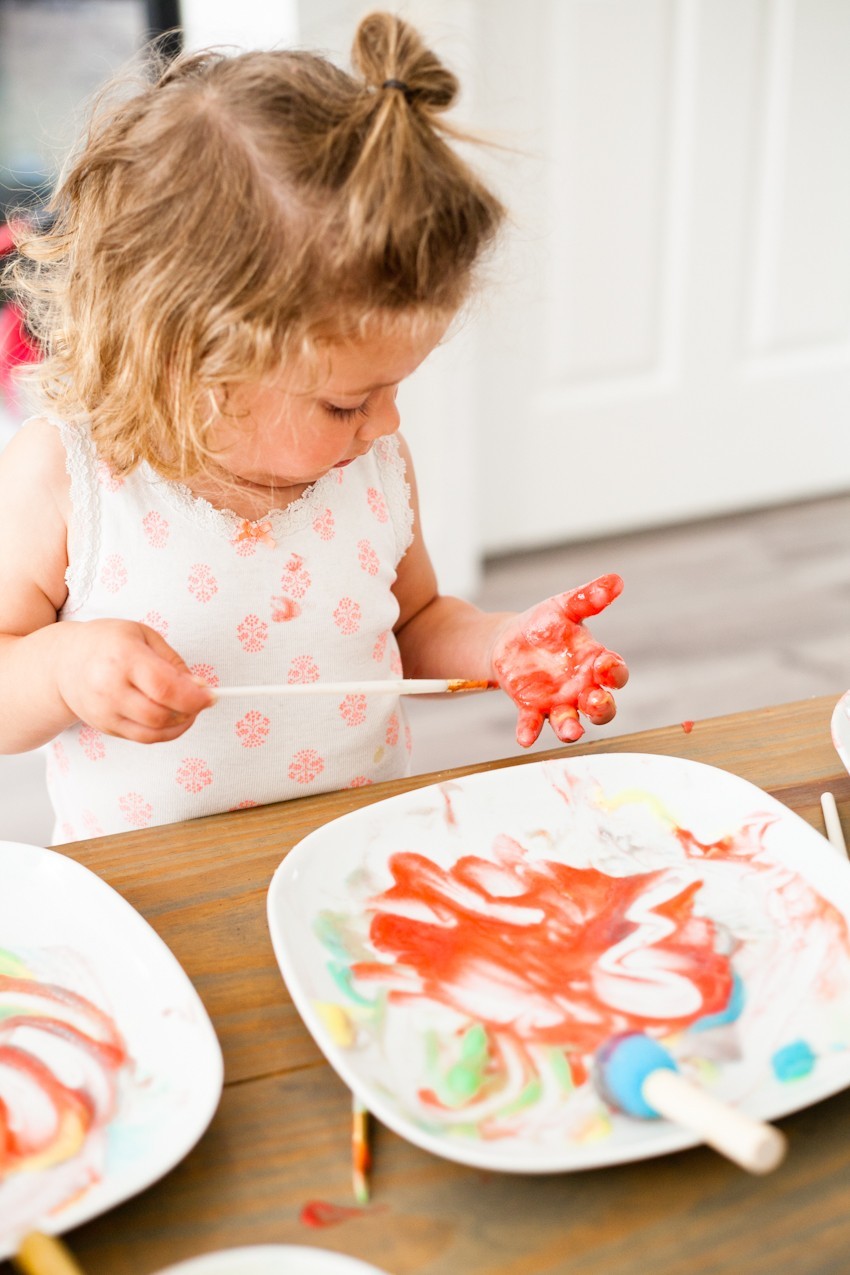 Make Learning Fun with this Edible Finger Paint! Just two simple ingredients from your kitchen will allow for so much creative learning and free play. Plus how we clean up and not stress the mess. Live More, Worry Less.