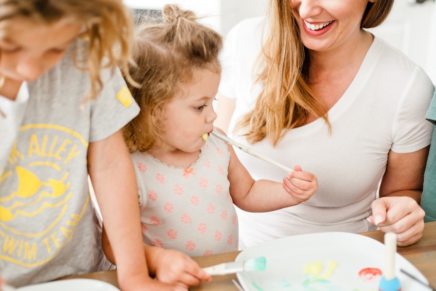 Make Learning Fun with this Edible Finger Paint! Just two simple ingredients from your kitchen will allow for so much creative learning and free play for your family. Kids love it! Perfect for homeschool, preschool, classroom activities and more. - Make Learning Fun with this Edible Finger Paint by popular Florida lifestyle blogger Fresh Mommy Blog