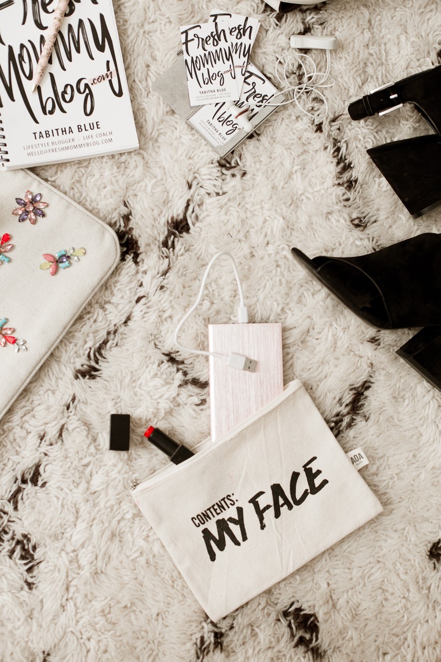 5 Fierce Boss Babe Tips for Traveling to a Conference: How to Pack, What to Wear & How to Prepare! Conference outfits, style, packing and fashion tips for women- from popular Florida lifestyle blogger Fresh Mommy Blog - Conference Checklist