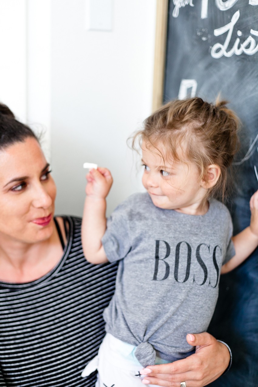 Let's talk about why, the actual reasons, that the things you've had on your list might not be getting done and how to change that. 5 Ways to Master an Effective To Do List: And Why Most People Don't... to do list tips, schedule strategies and motivation from popular Florida mommy and lifestyle blogger, Tabitha Blue, Fresh Mommy Blog