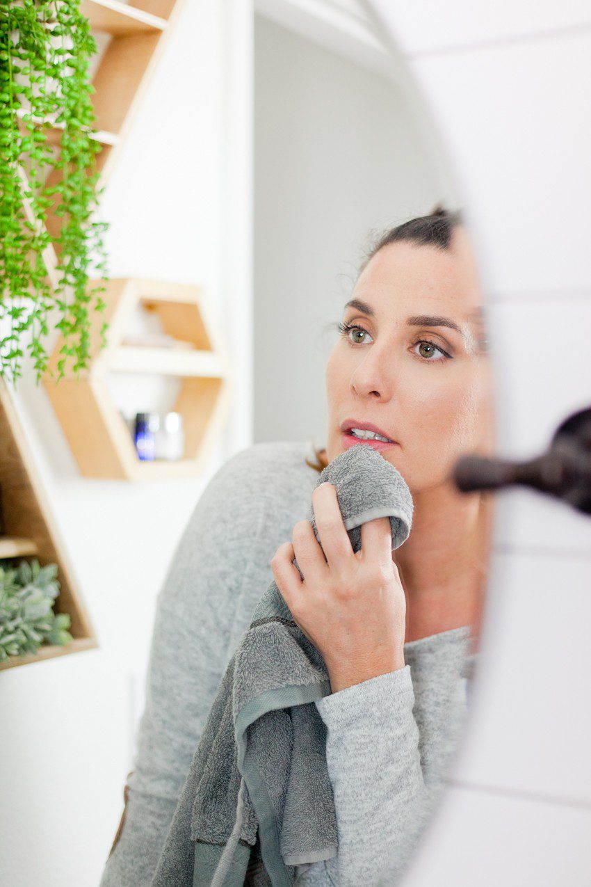 How to Master a Bold Lip in 5 Easy Steps featured by top US beauty blog Tabitha Blue of Fresh Mommy Blog