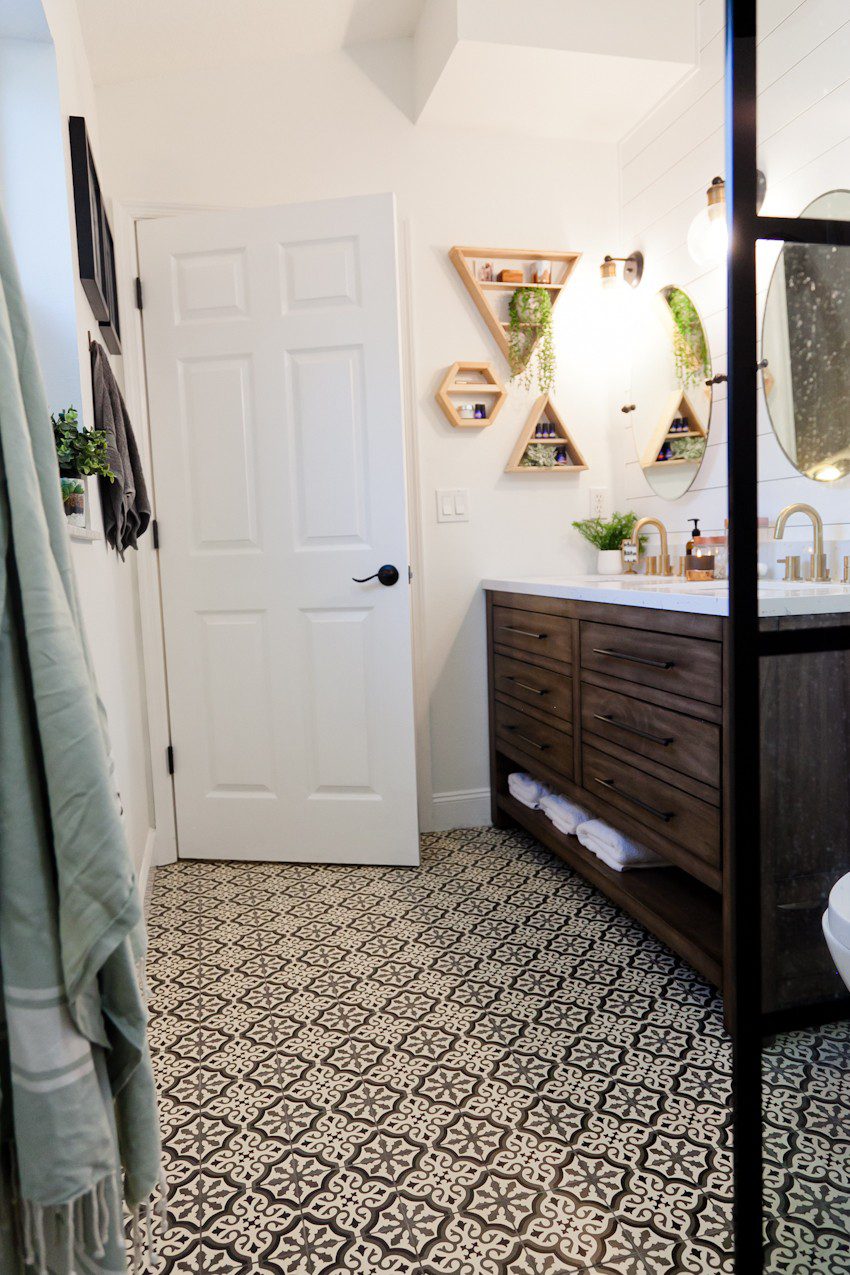 Farmhouse Style Master Bathroom Renovation Ideas: Bold with Black and White Neutrals