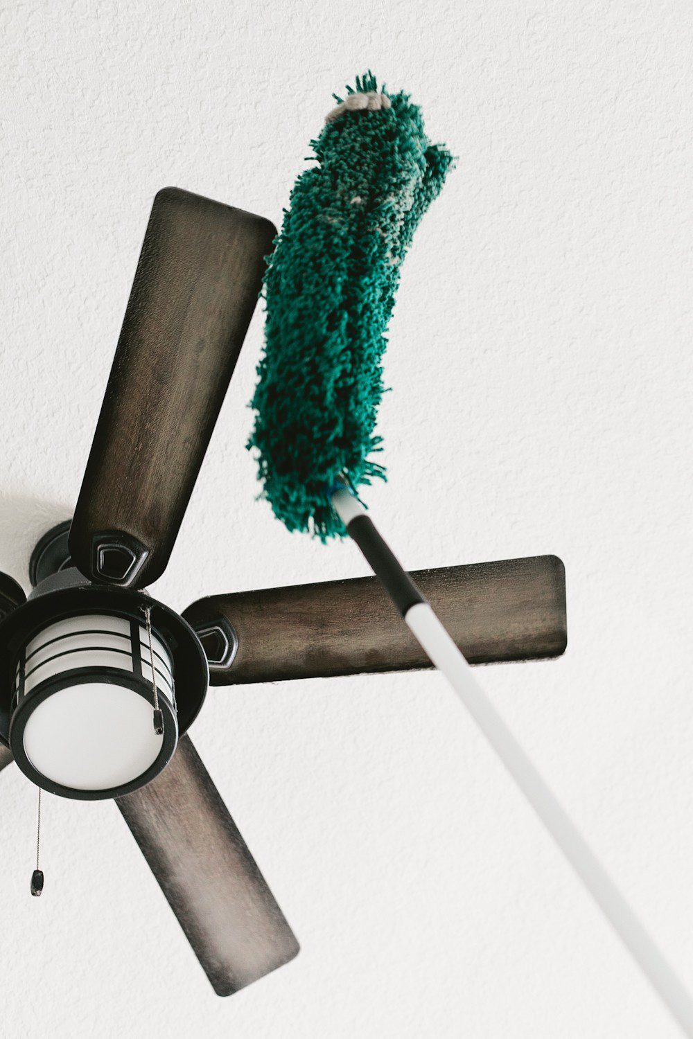 Spring Cleaning Tips featured by top US lifestyle blog Fresh Mommy Blog 