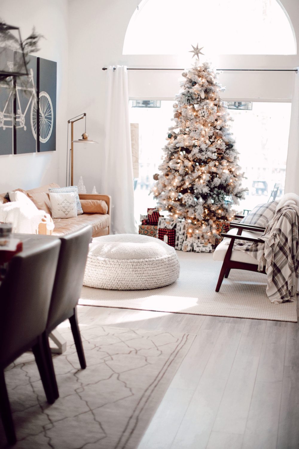 7 Geniously Efficient Mom Hacks for Home Design | 7 Genius Efficient Home Design Hacks for Moms by popular Florida life and style blog, Fresh Mommy Blog: image of a living room decorated with rugs and furniture from CORT Furniture Outlet.