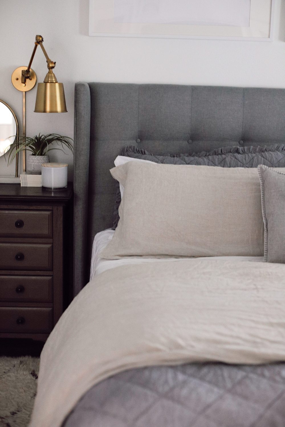 how to Make your Bed Comfortable Like a Hotel in 7 Easy Steps, a tutorial featured by top Florida lifestyle blog, Fresh Mommy Blog. | Best Bedding by popular Florida life and style blog, Fresh Mommy: image of a comfortable bed with an upholstered headboard. 