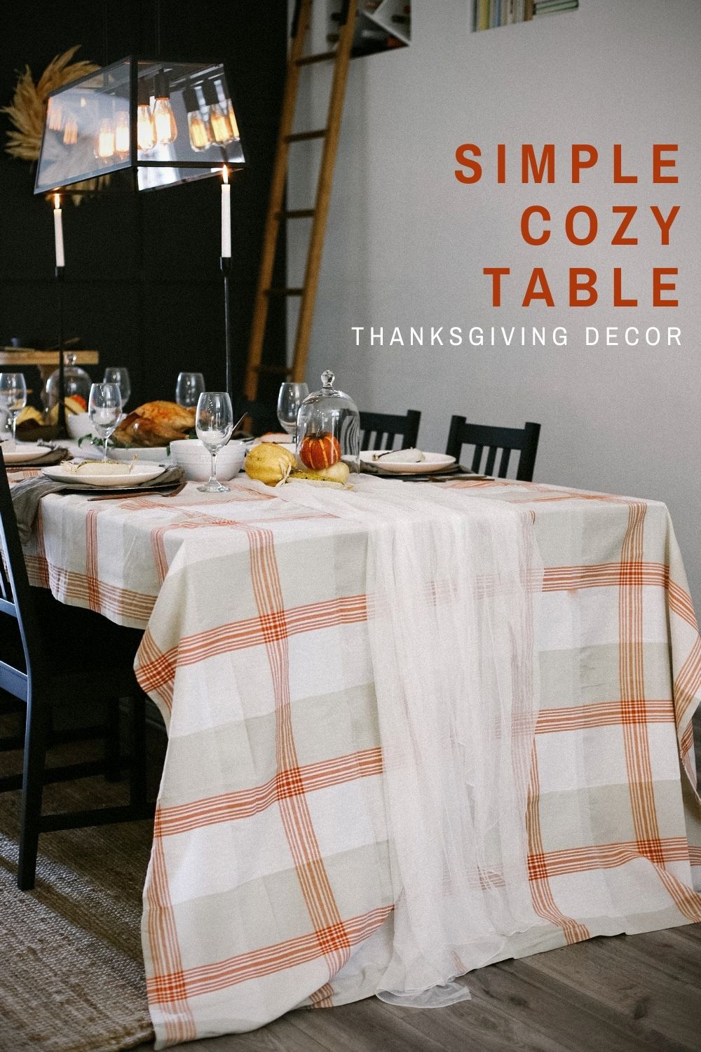5 Reasons Why We Buy Our Thanksgiving Dinner Online - And The Best One To Get! Thanksgiving Decor, how to create a simple cozy Thanksgiving table from Tabitha Blue of Fresh Mommy Blog