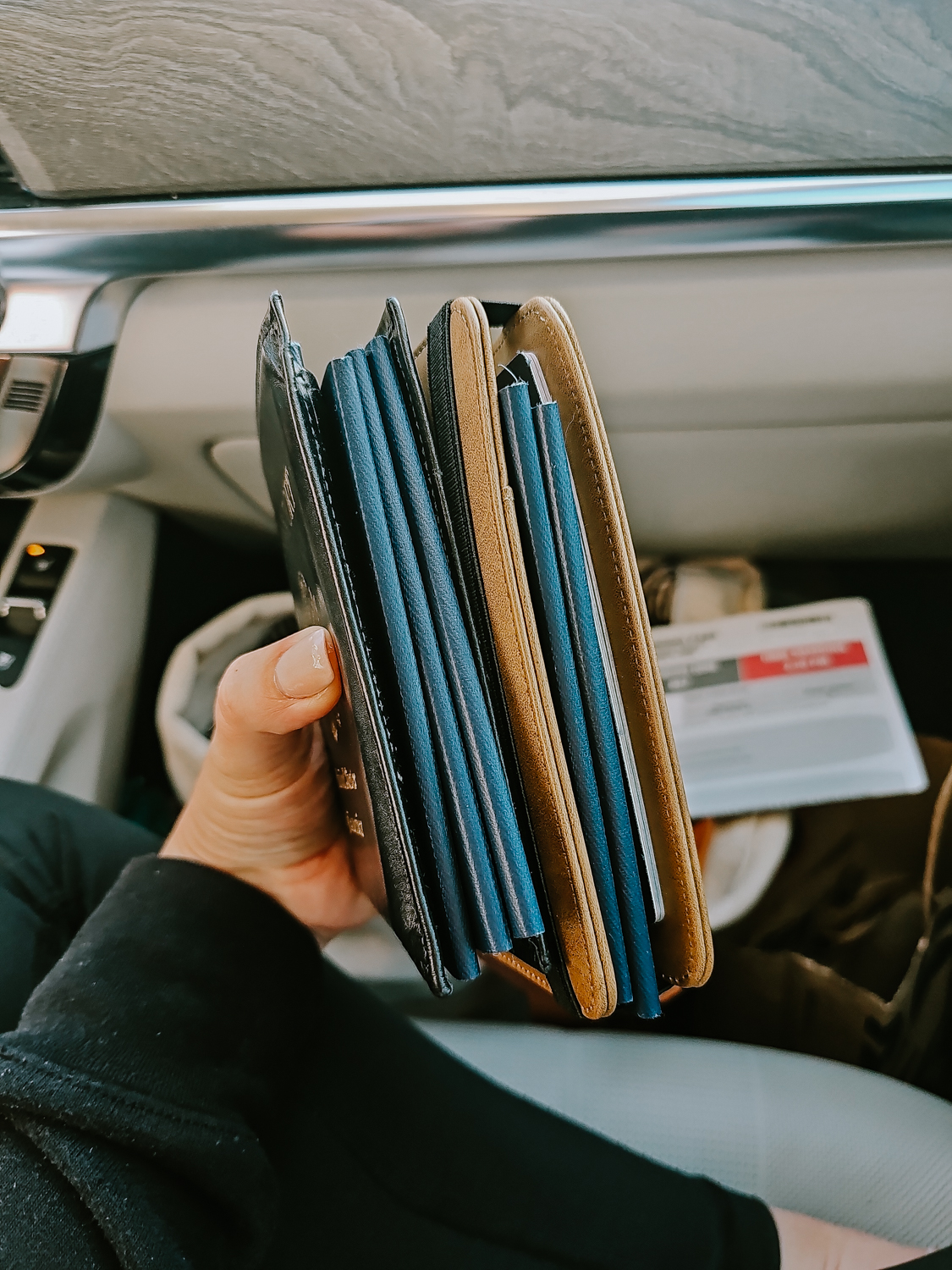 Travel documents that you should bring when traveling.